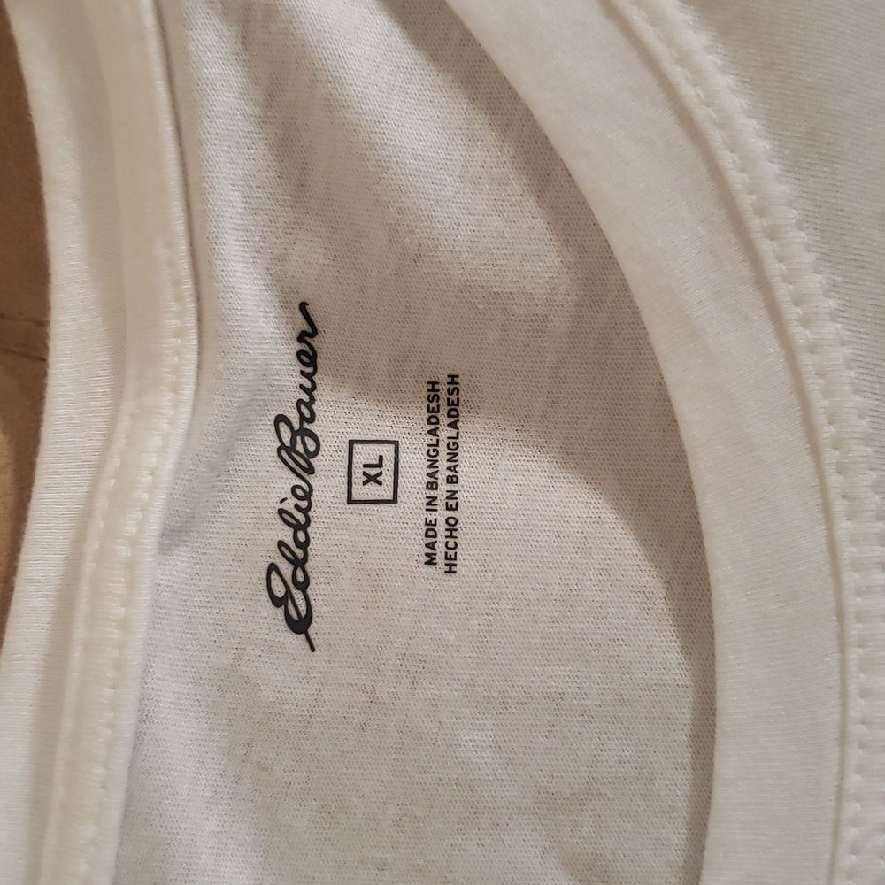 Eddie Bauer White basic tee - Picture 7 of 7
